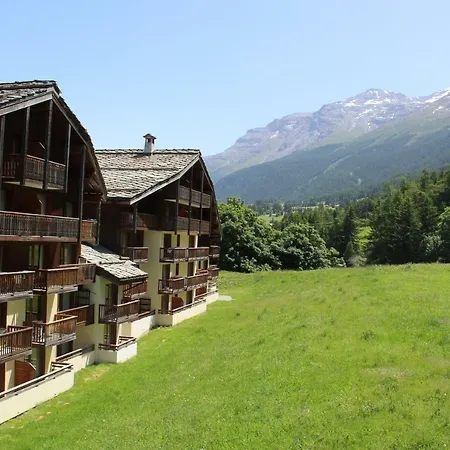 Les Valmonts D24 *